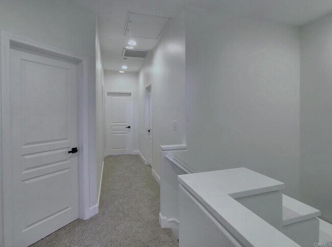 Building Photo - 4300 Newton Ave