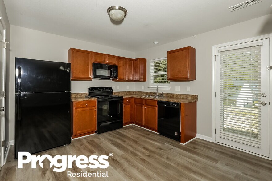 Building Photo - 2728 Maybrook Crossing Dr