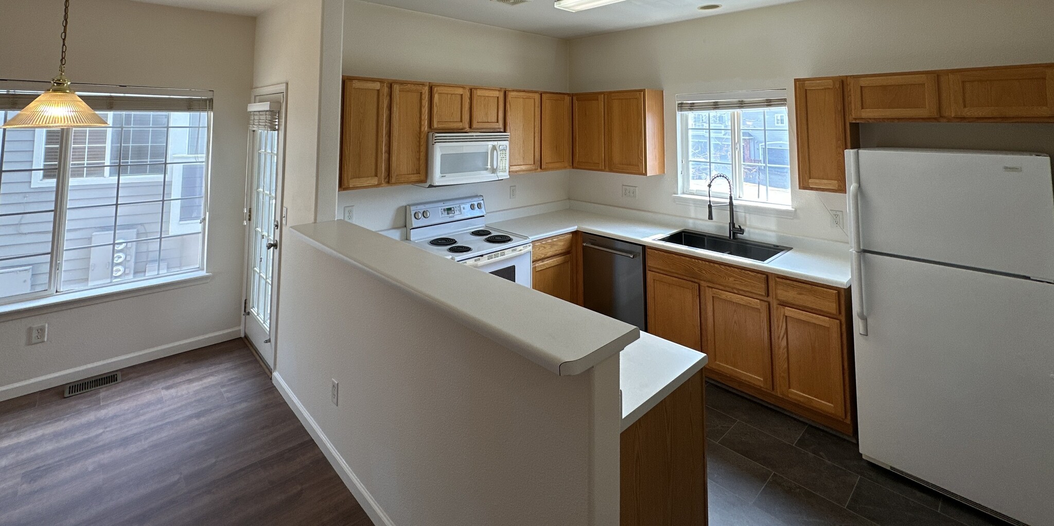 Kitchen and Nook - 19213 E IDAHO DR