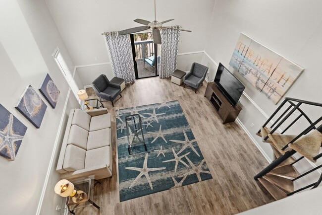 Building Photo - Fully Furnished - Seasonal or Long Term Op...