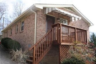 Building Photo - Cozy Sylvan Heights Home