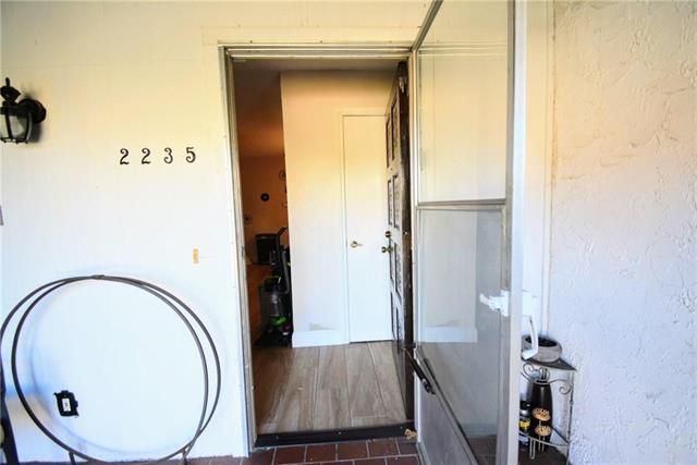 Building Photo - 2235 Seville Ct