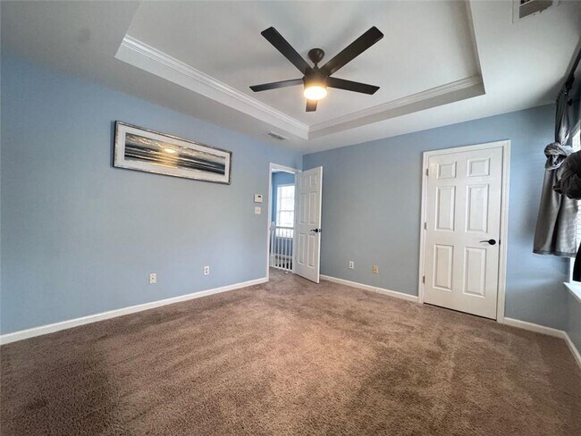 Building Photo - 5495 Hampton Ct