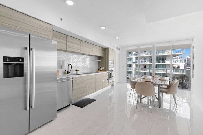 Building Photo - 6620 Indian Creek Dr