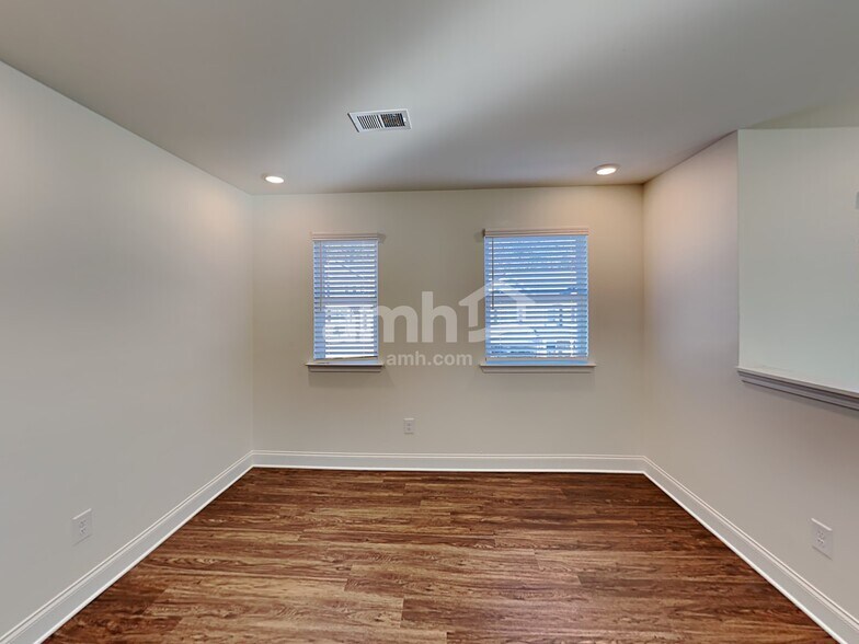 Building Photo - 181 Rivulet Dr