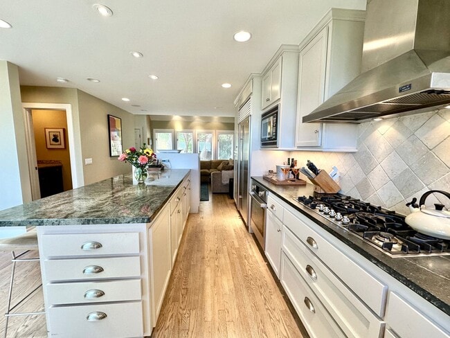 Building Photo - Stunning Sausalito Retreat with Bay Views & Private Meadow