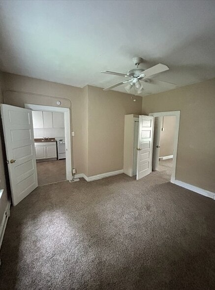 Building Photo - 6725 Schofield Ave