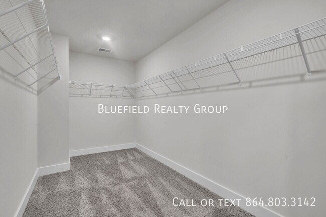 Building Photo - 308 Garrison Grove Dr