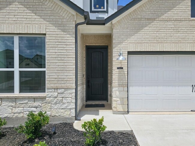 Building Photo - 4914 Seadrift Dr