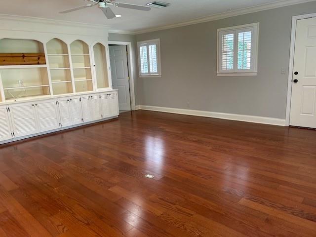 Building Photo - 301 Rivera Dr