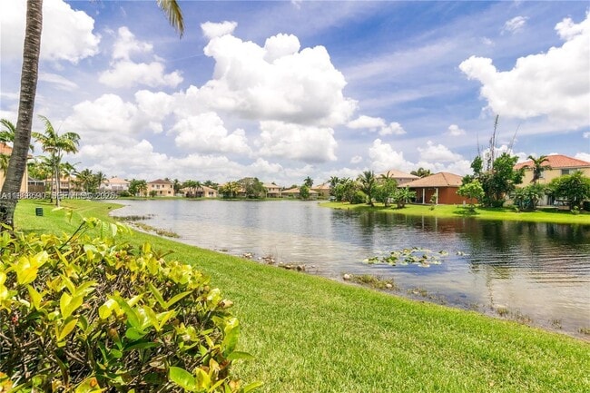 Building Photo - 3810 San Simeon Cir