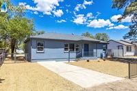 Building Photo - Charming 3-beds, 2-baths single-level home nestled in the desirable Prescott Heights community!