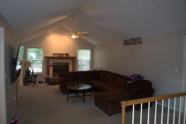 Building Photo - 309 Grampian Dr
