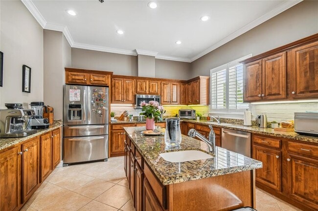 Building Photo - 1001 S Rome Ave