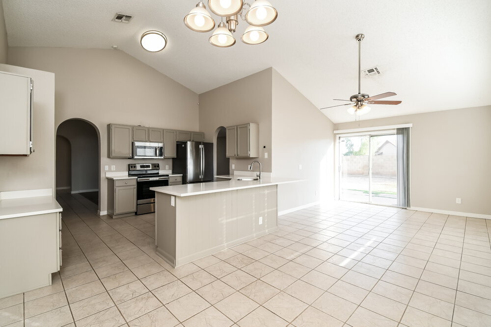 Building Photo - 6143 W Harrison St