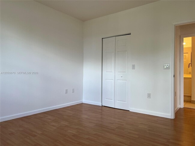 Building Photo - 4600 SW 160th Ave