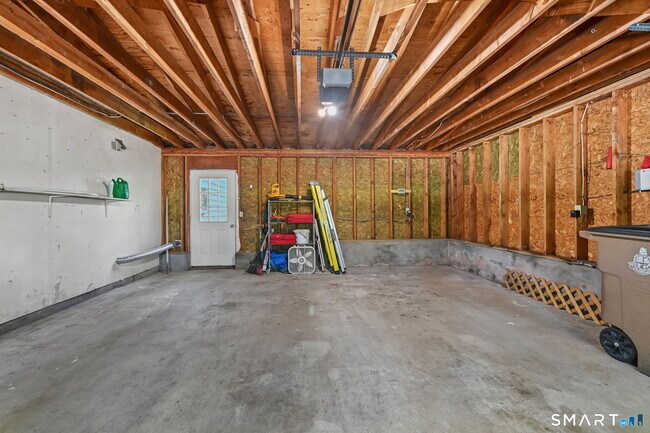 Building Photo - 96 Turner Rd