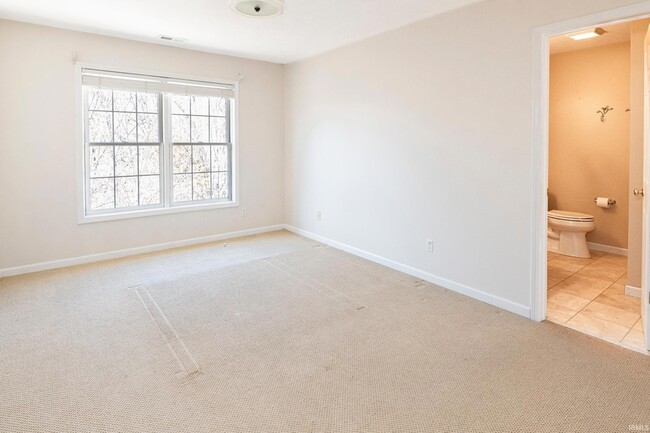 Building Photo - 3516 S Ashwood Dr