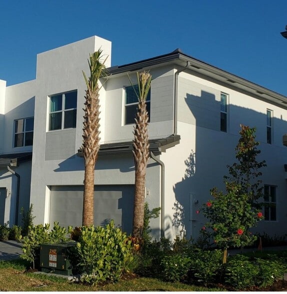 Building Photo - 8978 Zevon Ct