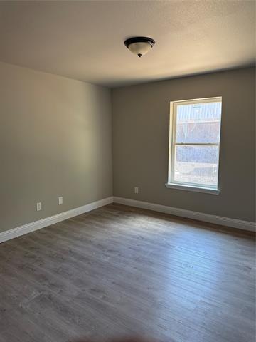 Building Photo - 614 Londonderry Ln