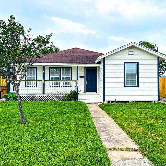 Building Photo - 1538 S 19th St