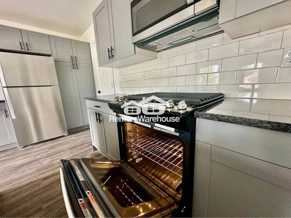 Building Photo - 2107 Willis Ave