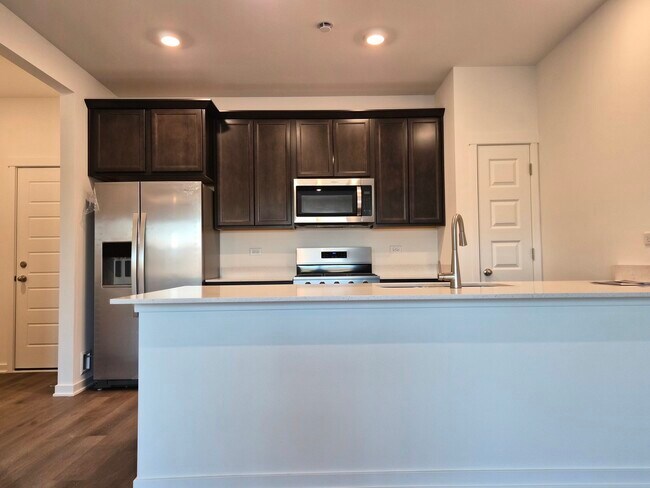 Building Photo - 2268 Barbera Dr