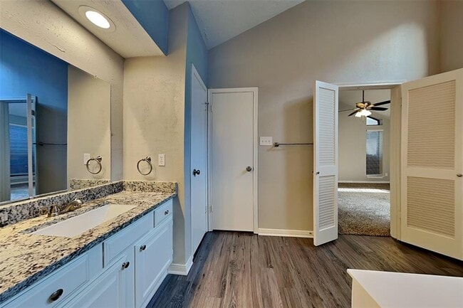 Building Photo - 6230 Billington St