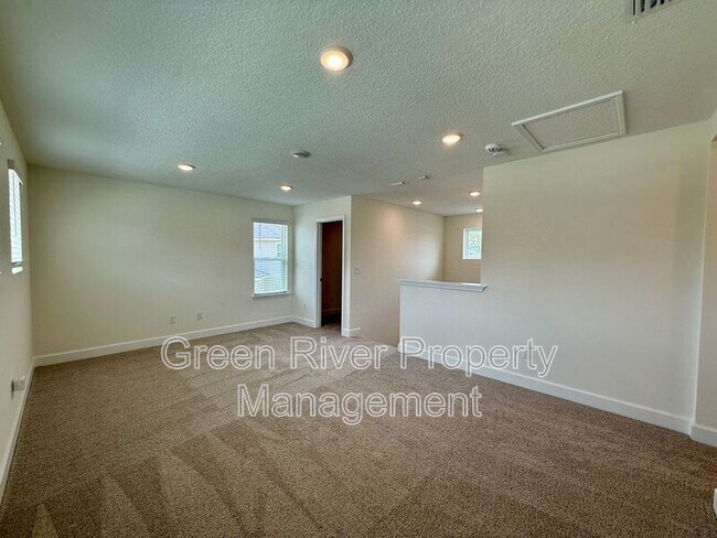 Building Photo - 3435 Auvenshine Wy