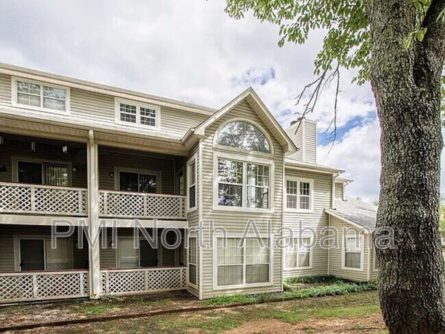Building Photo - 1014 Stones Throw Dr NW