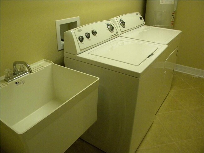 Building Photo - 7810 Tuscany Woods Dr