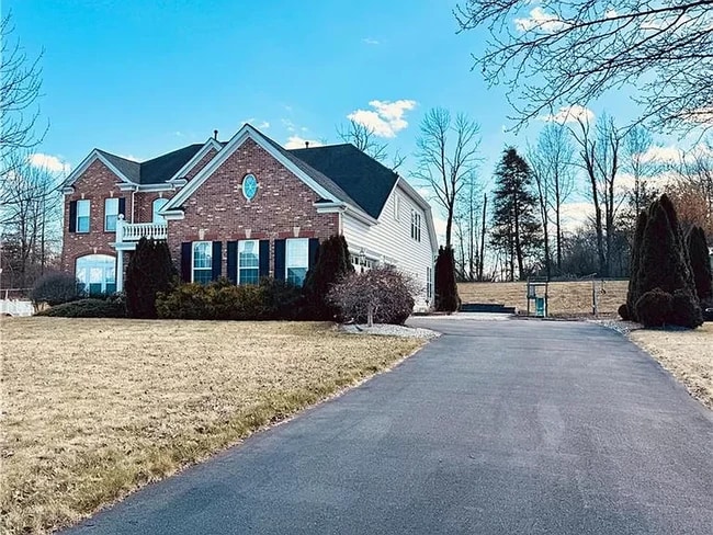 Building Photo - 1801 Sycamore Dr