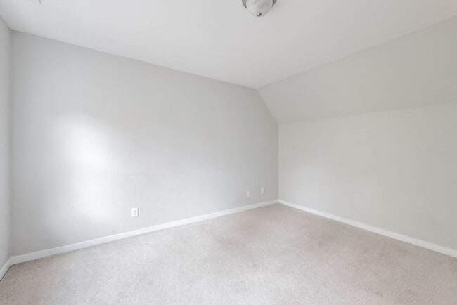 Building Photo - Charming 4 bedroom Colonial in Midlothian!