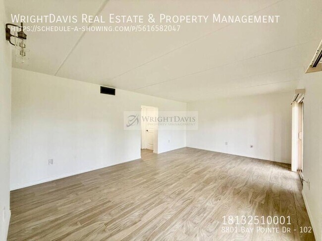 Building Photo - 8801 Bay Pointe Dr