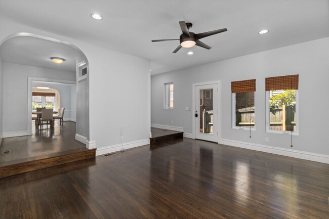 Building Photo - 7117 Northmoor Dr