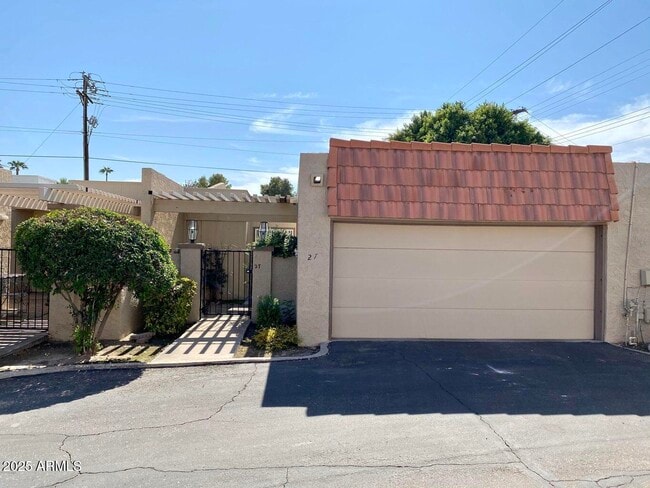 Building Photo - 5100 N Miller Rd