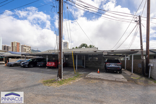 Building Photo - 738 Menehune Ln