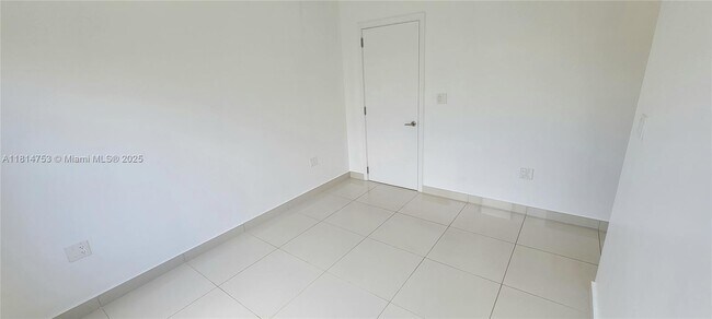 Building Photo - 14004 SW 259th Way