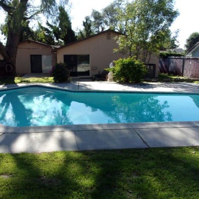 Building Photo - Spacious Private Home with Pool on Nearly Half an Acre