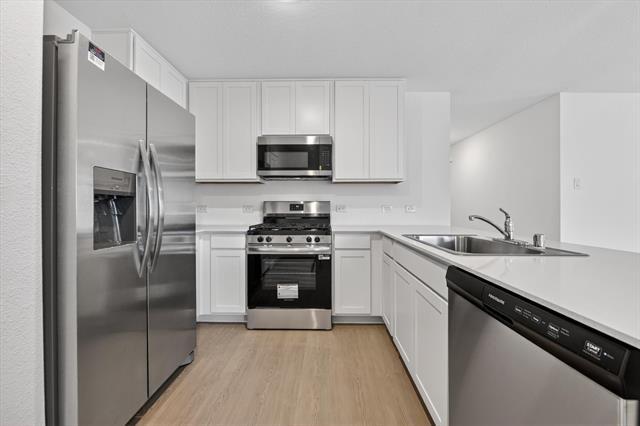 Building Photo - 2051 Stable Ln