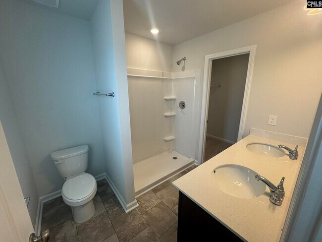 Building Photo - 141 Carr Ln