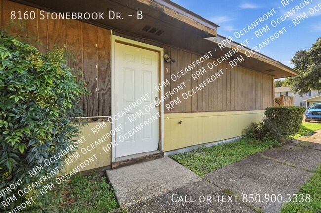 Building Photo - 8160 Stonebrook Dr