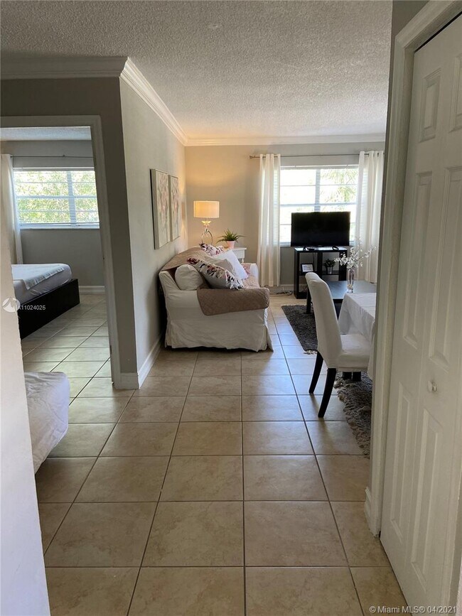 1300 Moffett St 1300 Moffett St Hallandale Beach FL 33009 Apartment