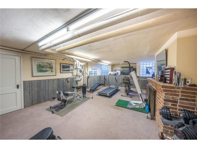 Building Photo - 1721 Humboldt Ave S