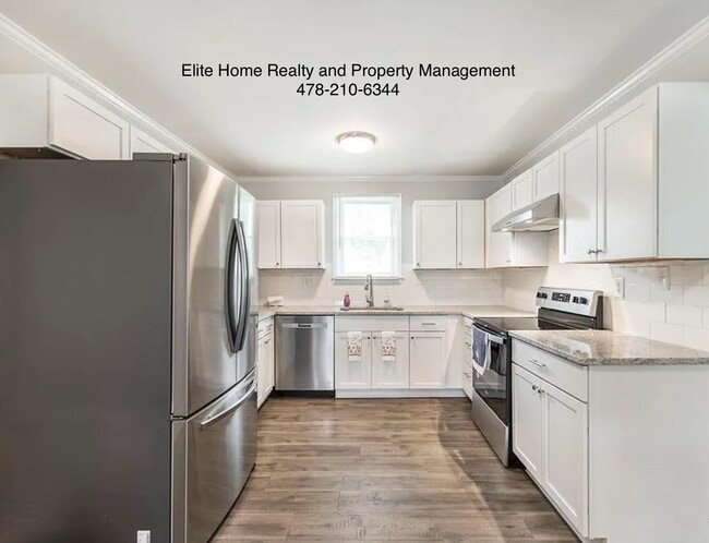 Building Photo - 4260 Villa Ave