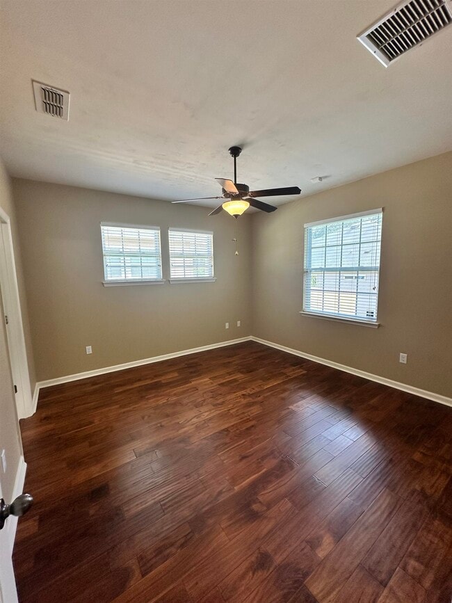 Building Photo - 5614 Hampton Hill Cir
