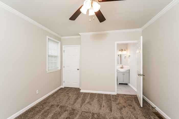 Building Photo - 204 Ashley Dr