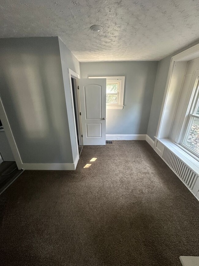 Building Photo - 2337 15th St SW