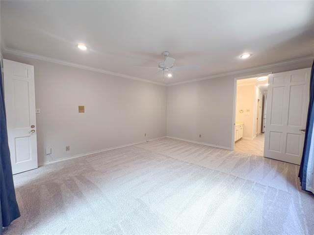 Building Photo - 5991 Lindenshire Ln