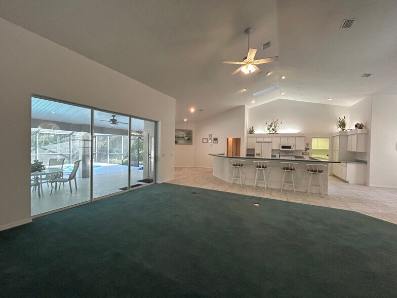 Building Photo - 10259 N Lupi Point